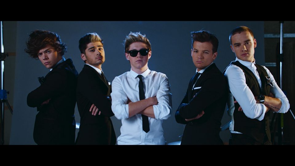 One Direction - Kiss You