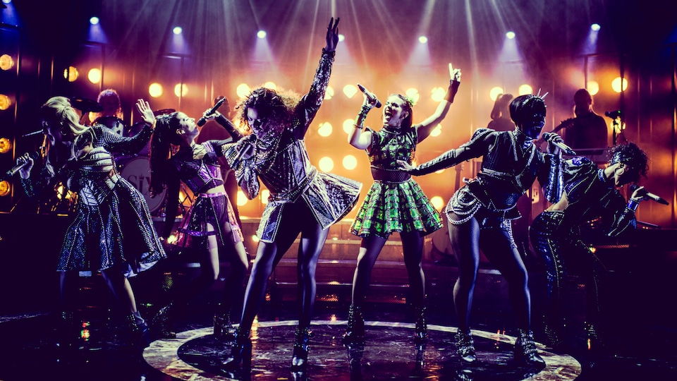 SIX the musical review London Arts Theatre a pop concert-come-history-lesson for Henry VIII