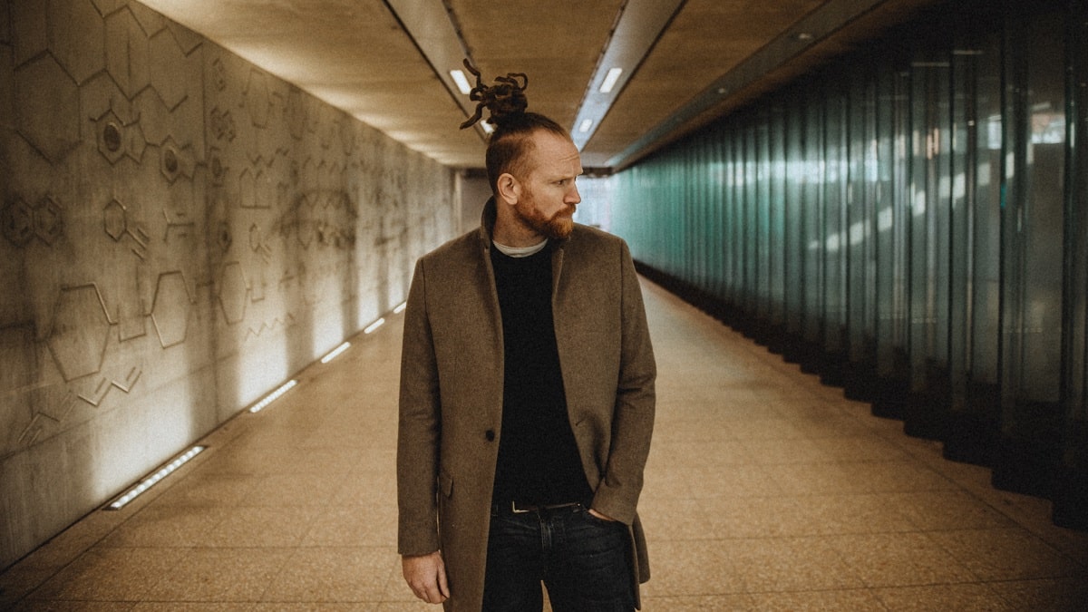 Interview: Newton Faulkner on new album 'Interference (Of Light') and ...