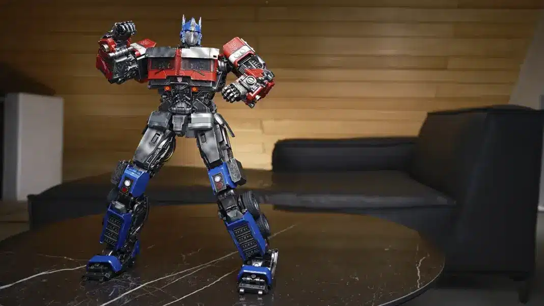 Optimus Prime Robosen Robot